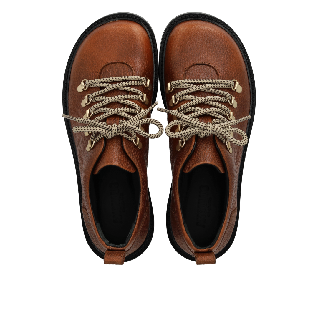 Lace-up shoes