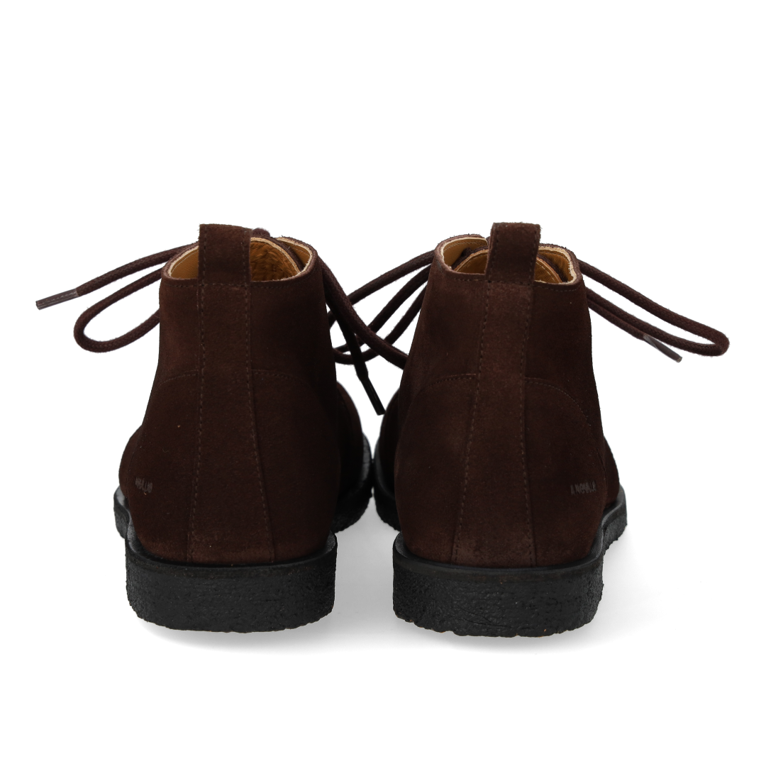 Lace-up shoes