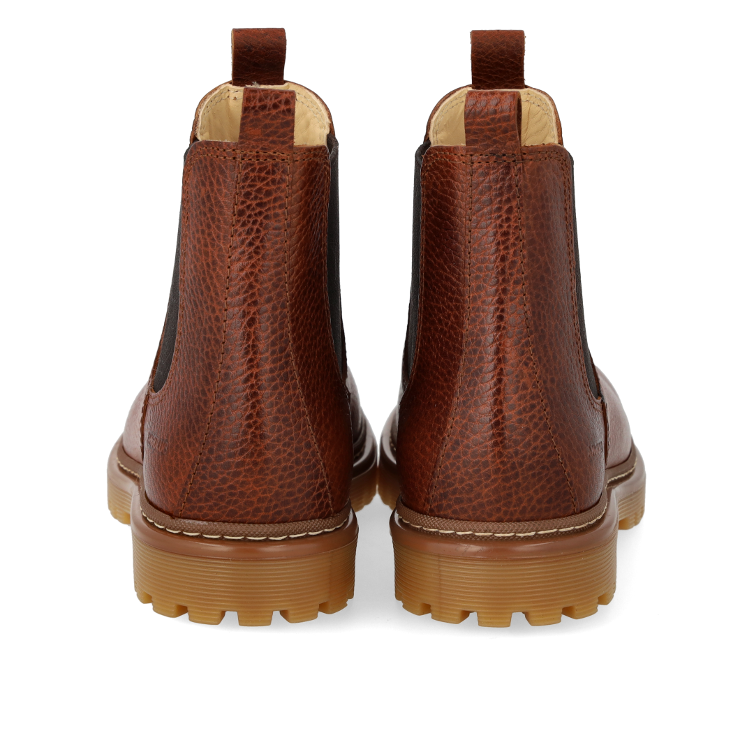 Chelsea boot with track sole