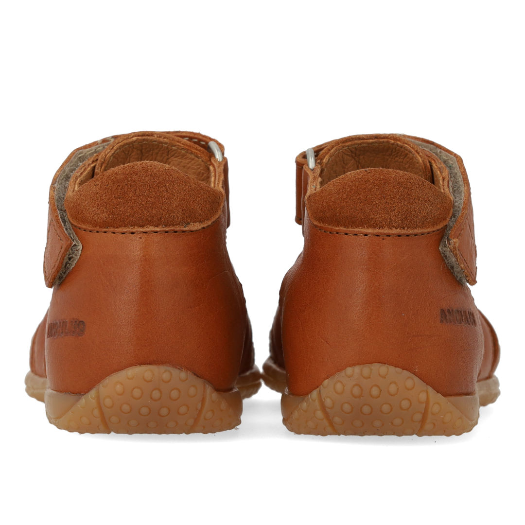 first steps sandal with contrast stitching