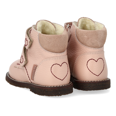 Beginner TEX-boot with heart embroidery