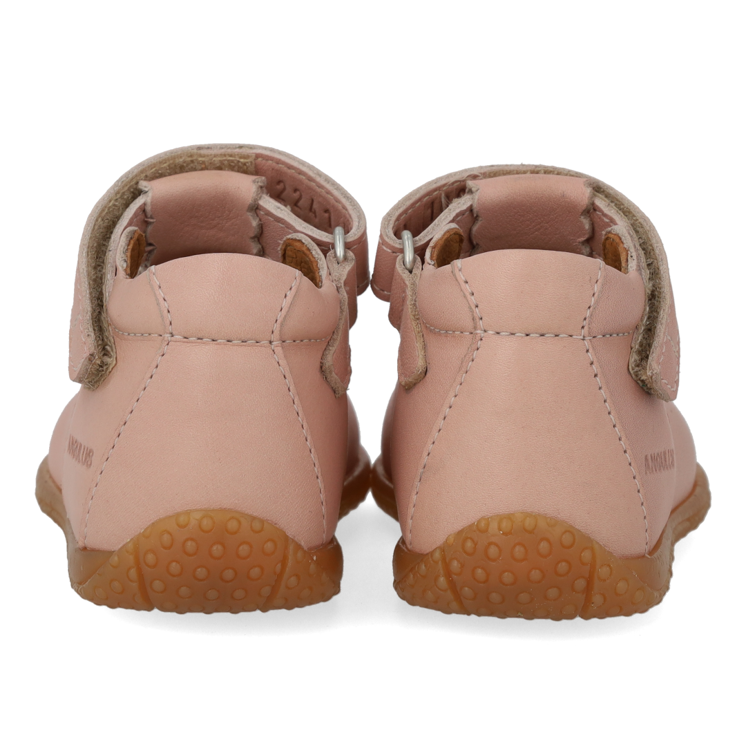 Tulle shoes with heart