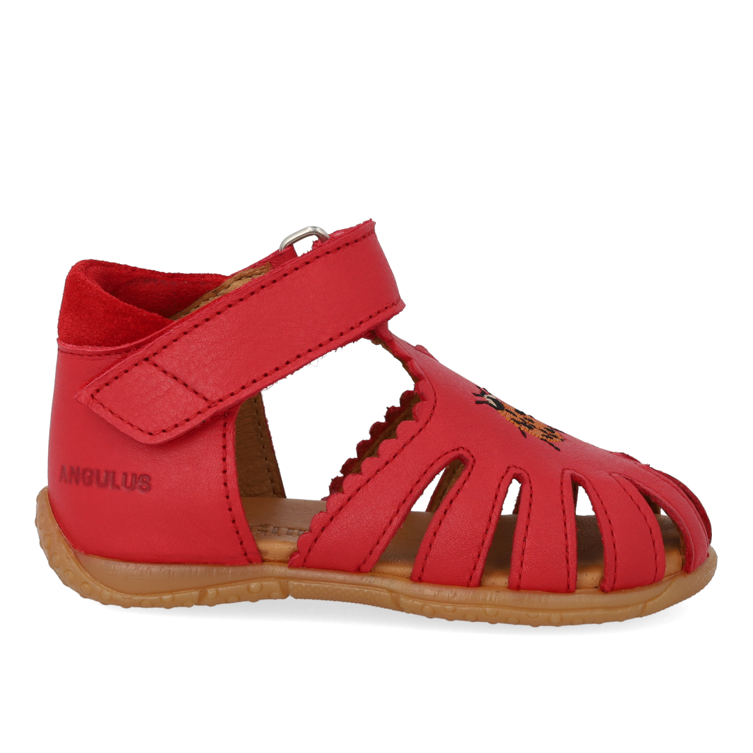 Sandal with embroidery