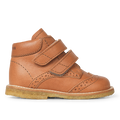 Toddler shoes with Velcro closure