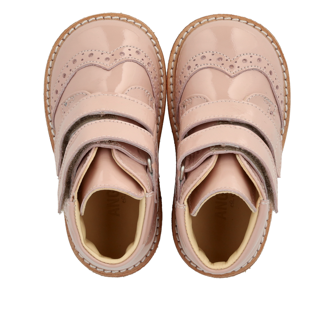 Toddler shoes with Velcro closure