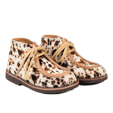 Lace-up shoe in patterned pony fur