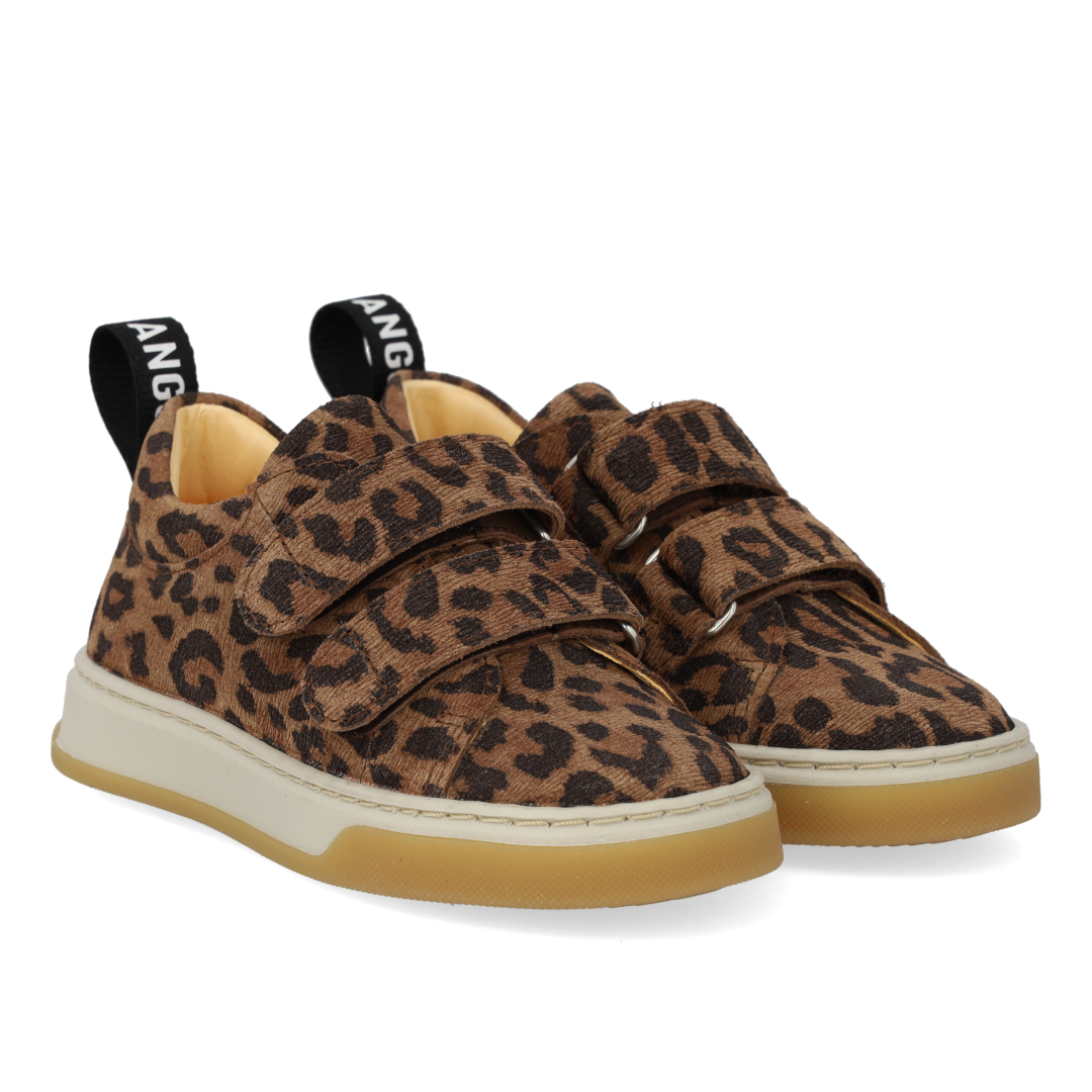 Sneaker with logo tape and Velcro