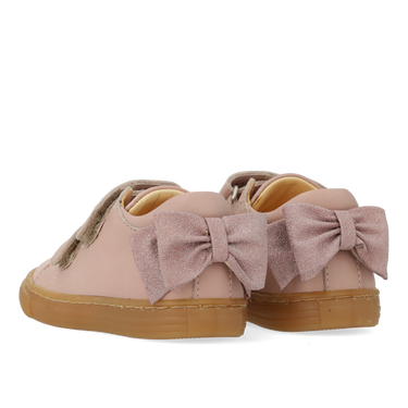 Beginner sneaker with a sparkling glitter bow