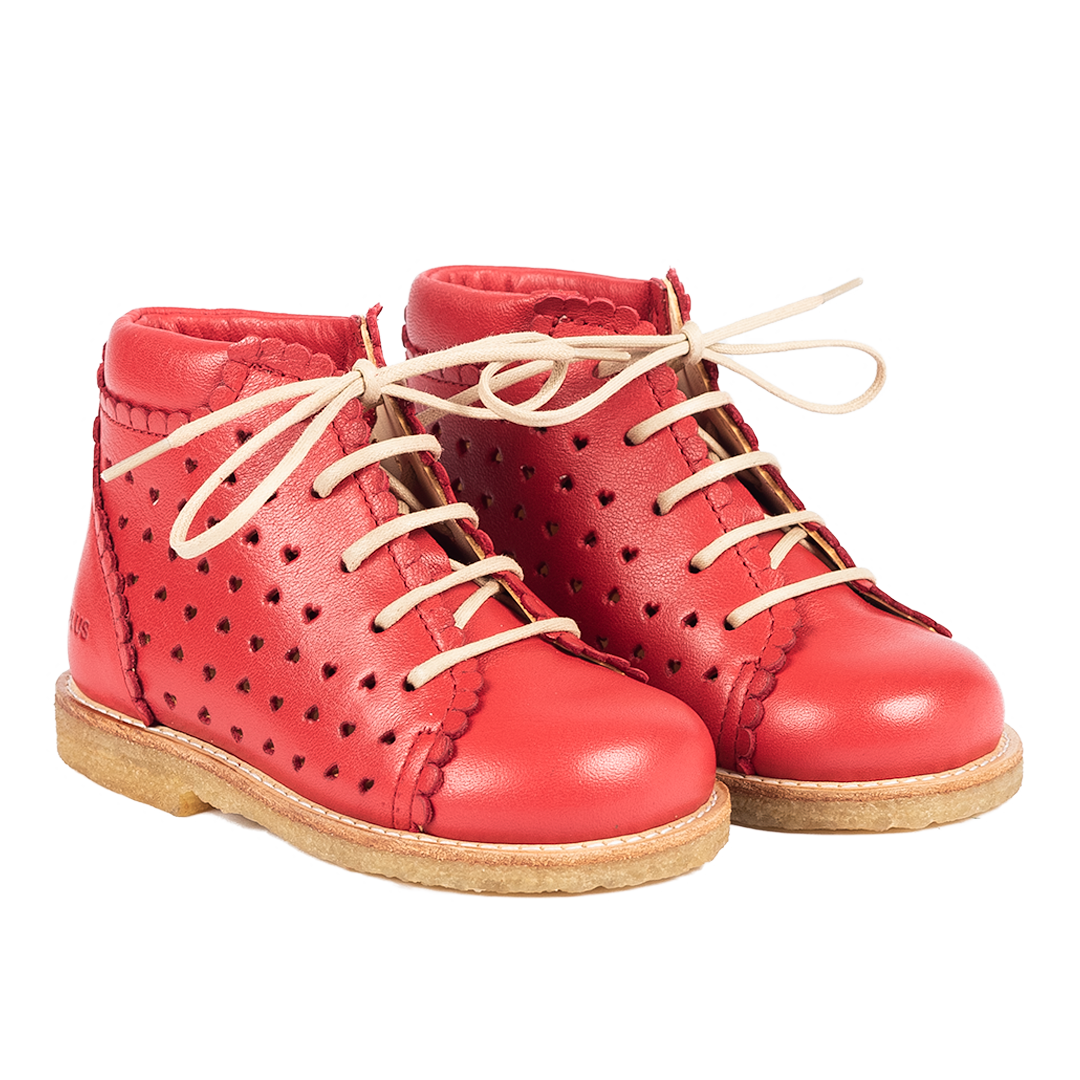 Angulus Lace-up shoe with perforated hearts