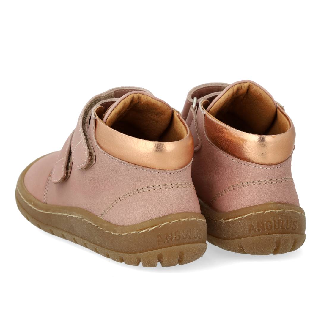 Toddler mid-cut sneaker