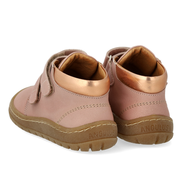 Beginner mid-cut sneaker