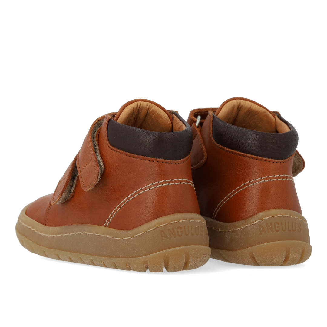 Toddler mid-cut sneaker
