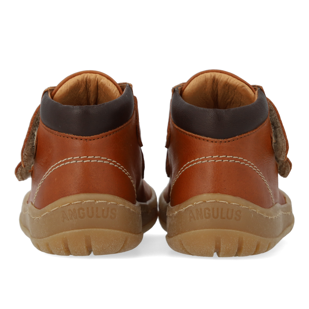 Toddler mid-cut sneaker