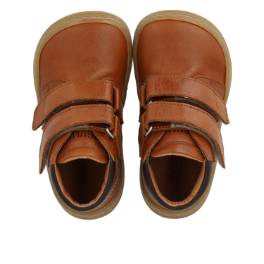 Beginner mid-cut sneaker