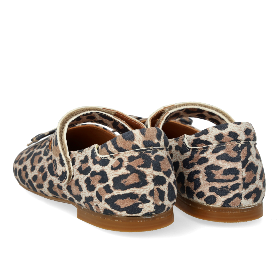 Classic ballerinas with bow