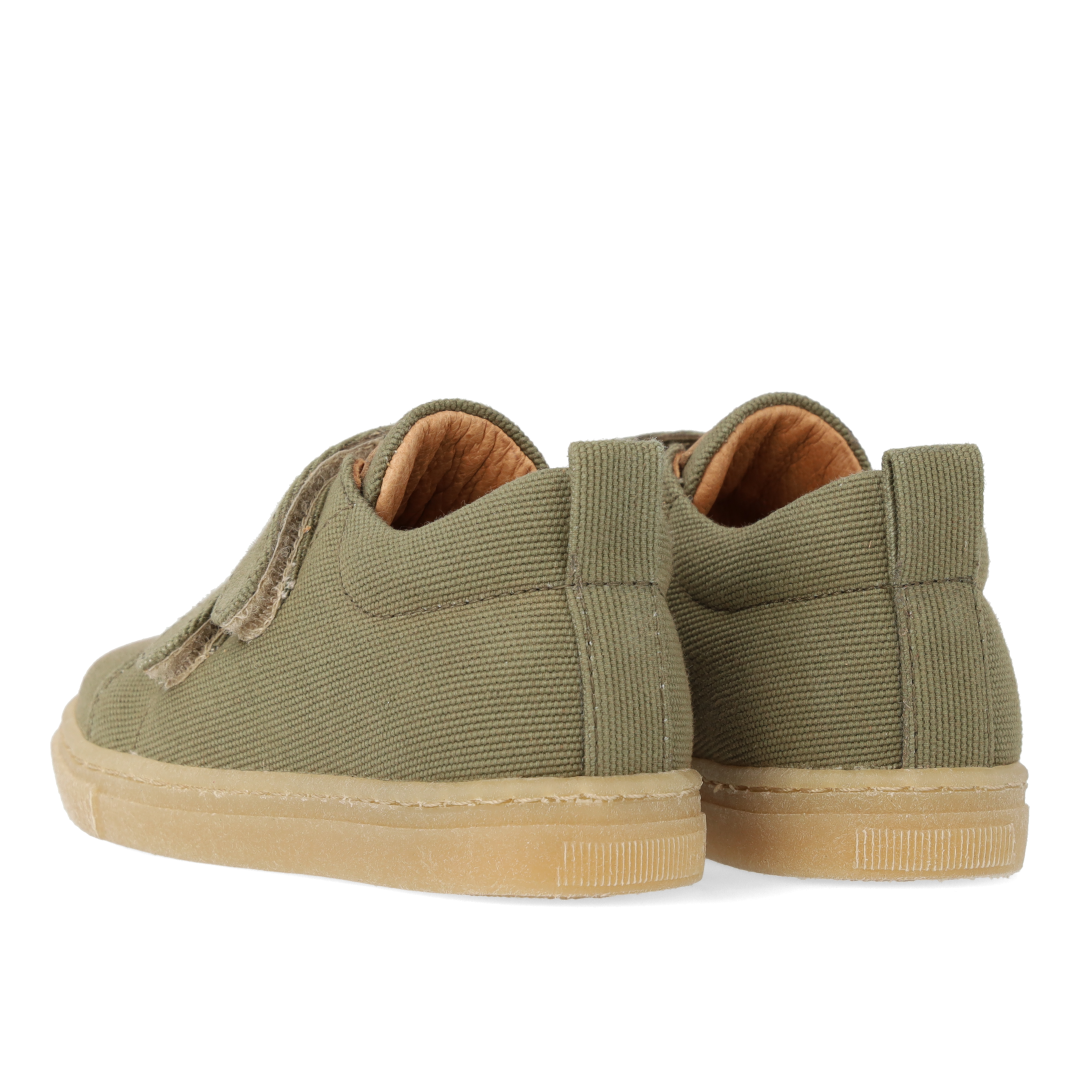 Classic sneaker in recycled cotton canvas