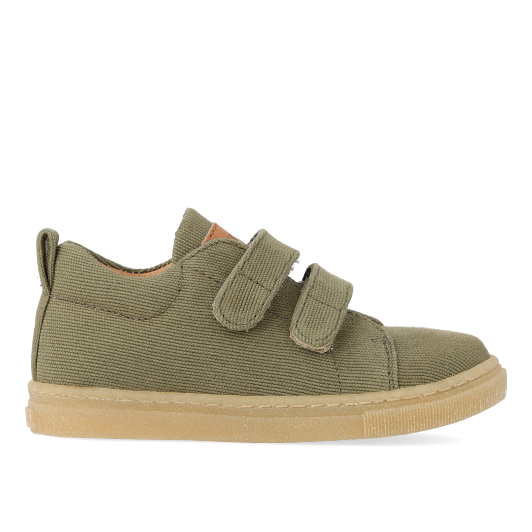 Classic sneaker in recycled cotton canvas