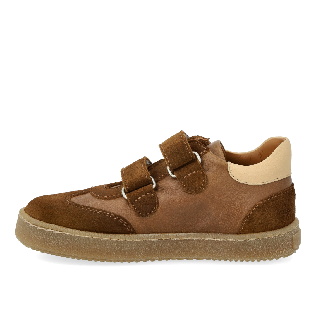 Sporty colour-block sneaker