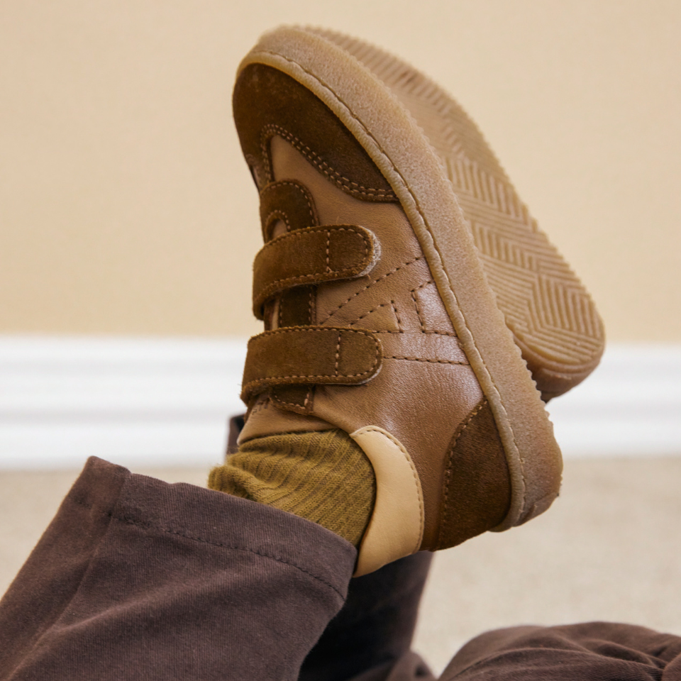 Sporty colour-block sneaker
