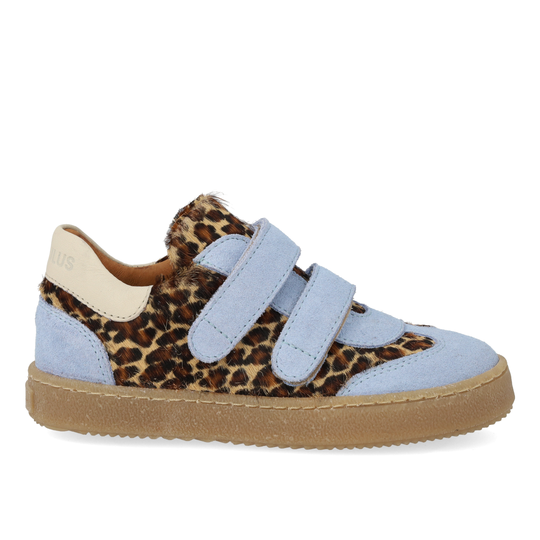 Court-style sneaker with pony hair
