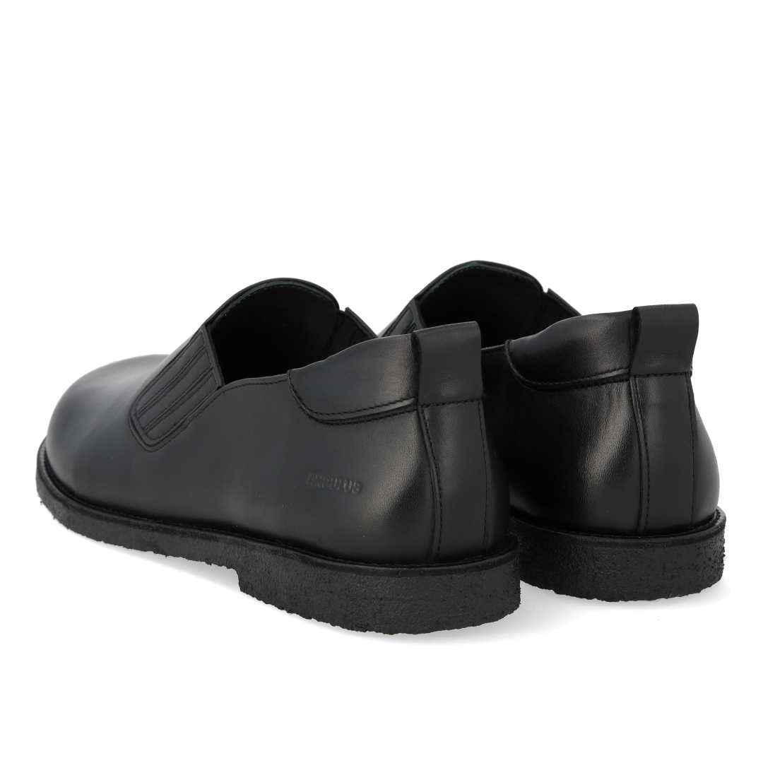 Shoes with elastic