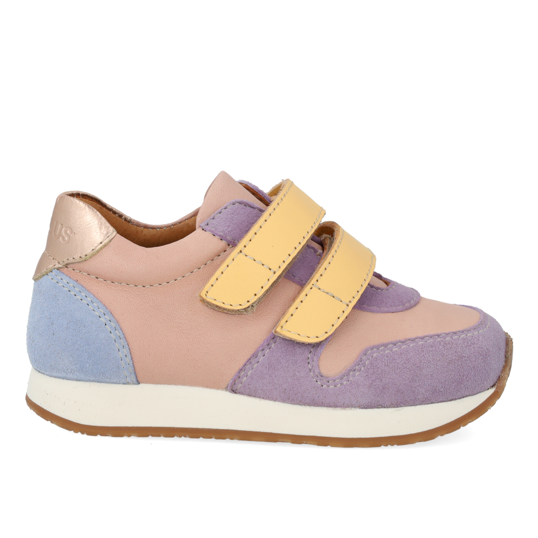 Sporty sneaker