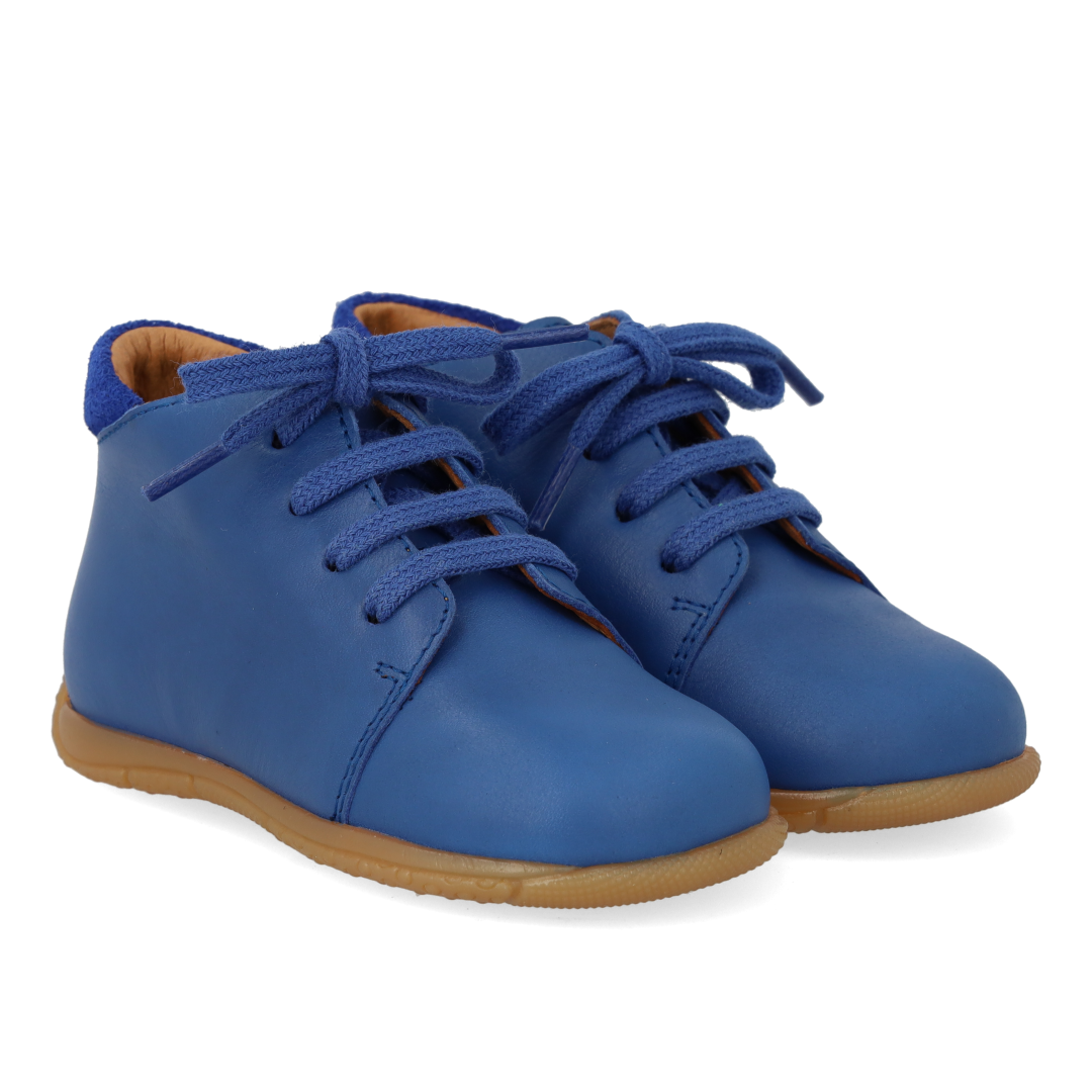 Mid-cut lace-up shoes