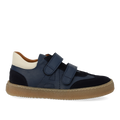 Court style sneaker