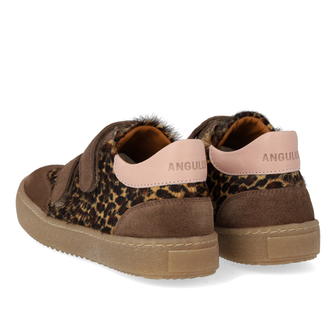 Court-style sneaker with pony hair