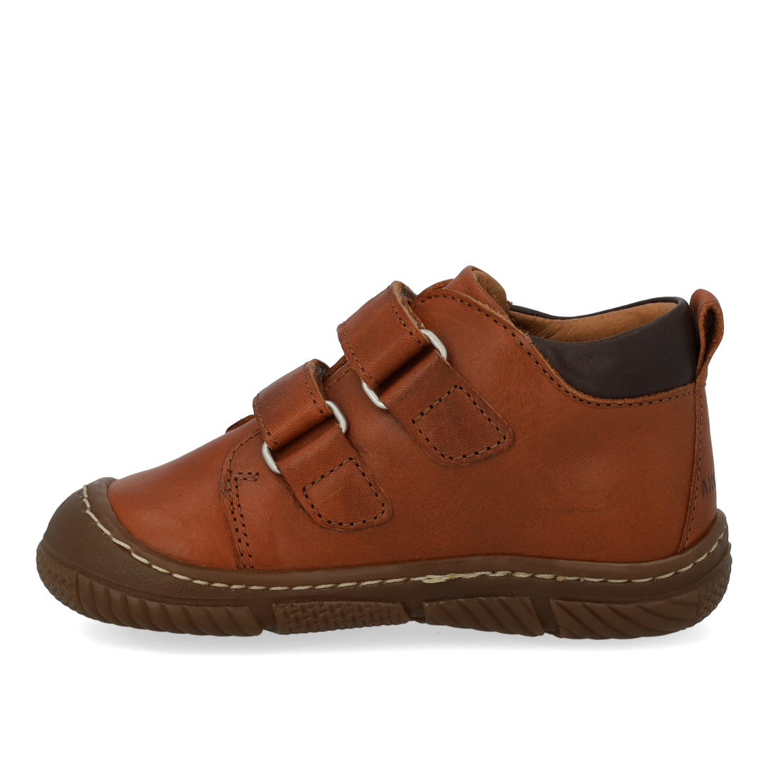 Velcro boot with reinforced toe