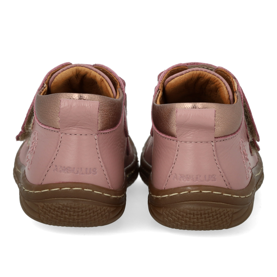 Velcro boot with reinforced toe