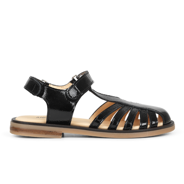Sandal with adjustable velcro