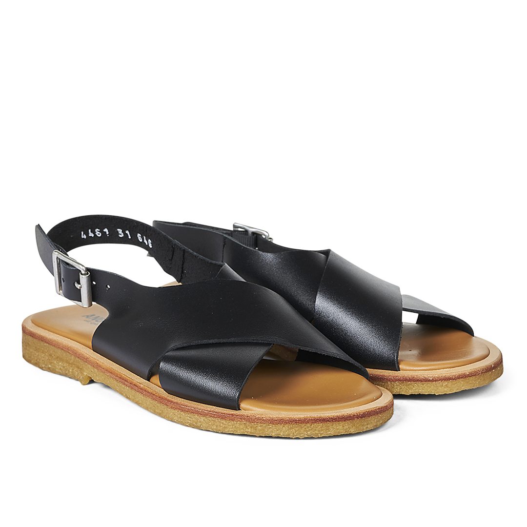 Angulus Cross sandal with buckle closure