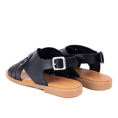 Braid sandal with buckle closure