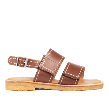 Sandal with detail stitchings, velcro and buckle