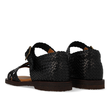 Hand-braided sandal with closed heel