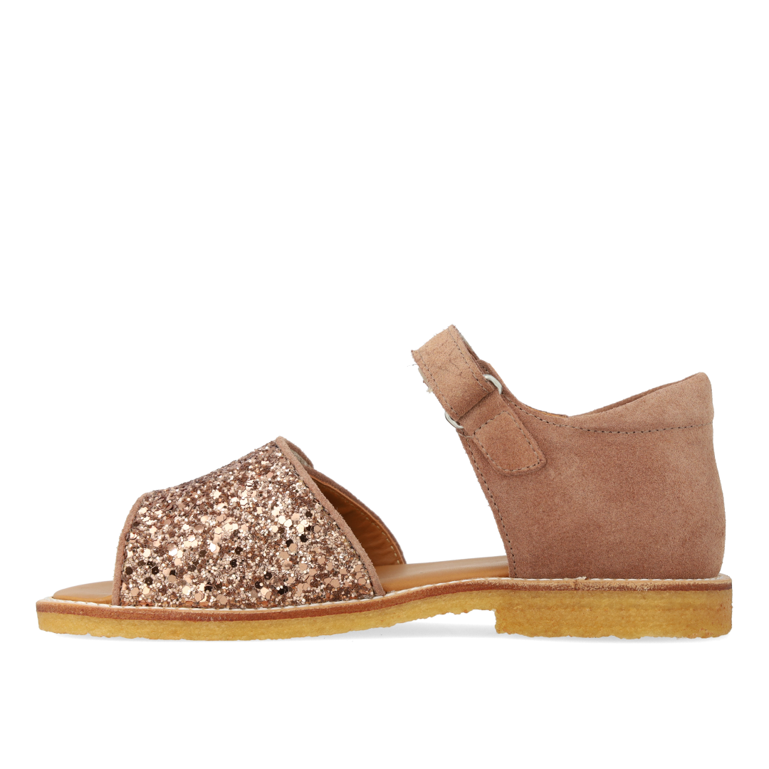 Adjustable leather sandal with sparkling glitter