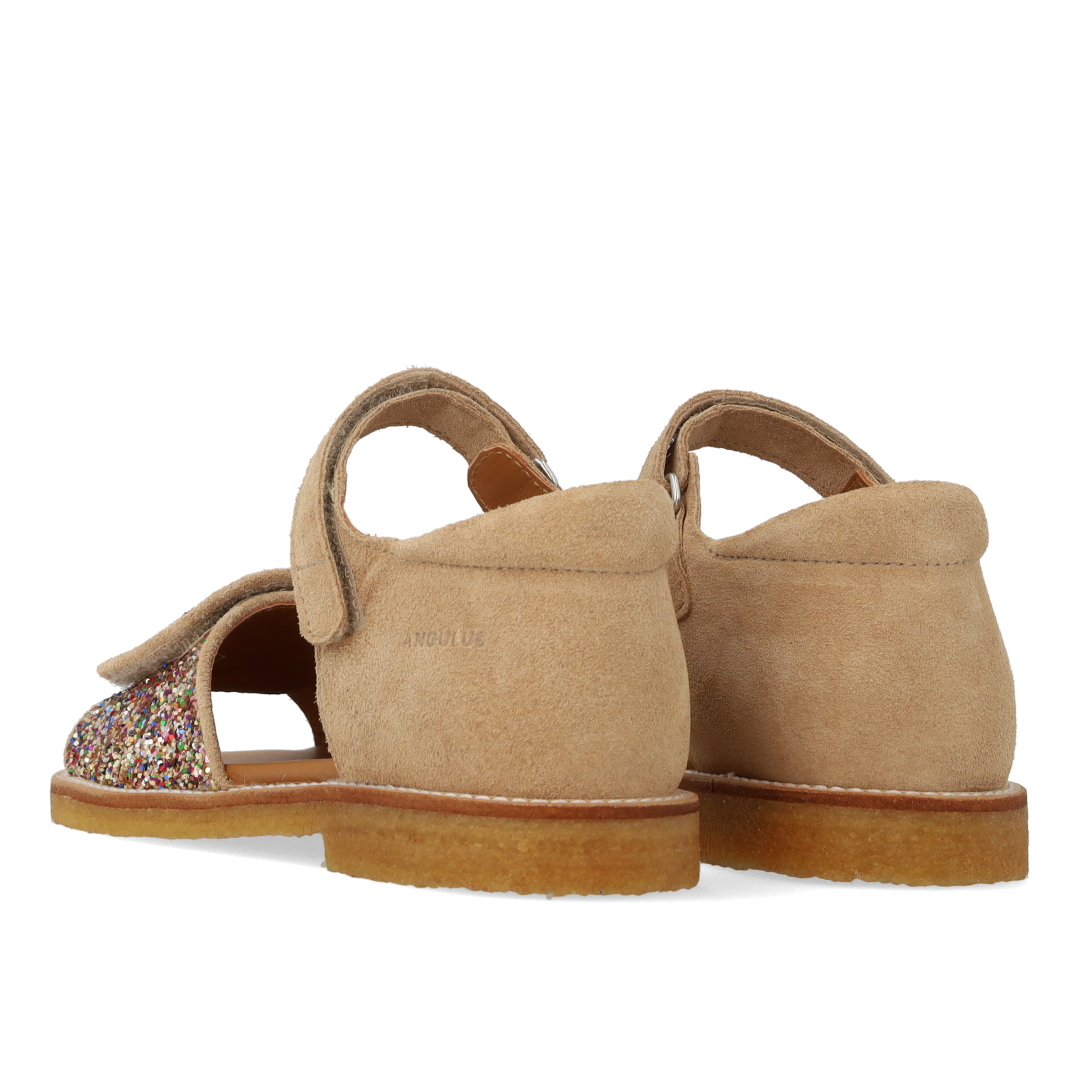 Adjustable leather sandal with sparkling glitter
