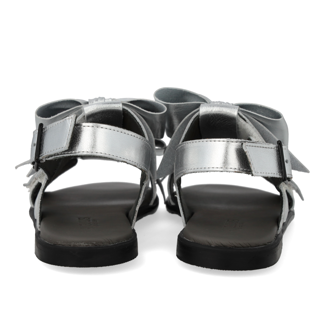 Sandal with bow, velcro and buckle
