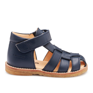 Starter sandal with velcro closure