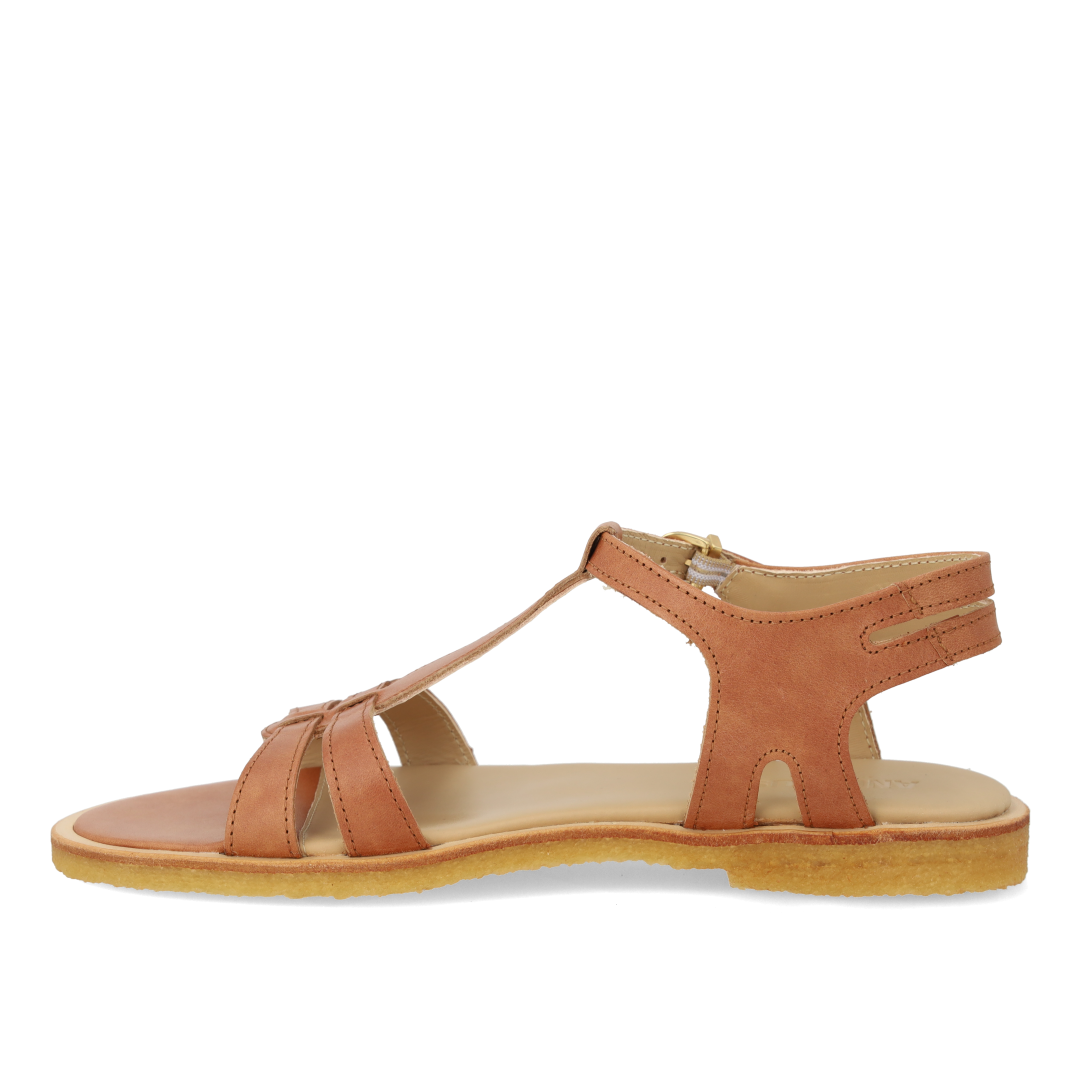 Classic strappy sandal