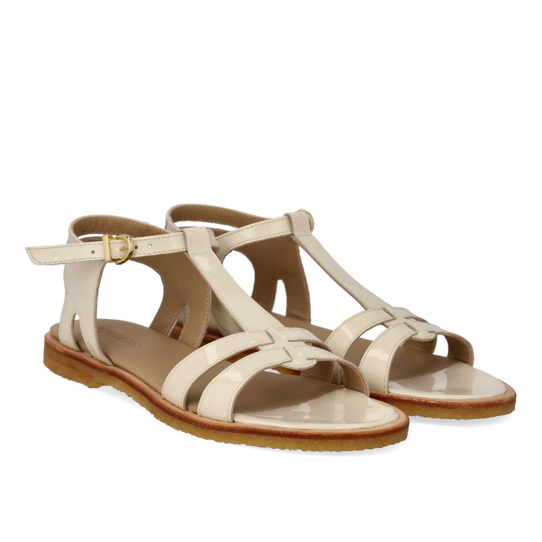Classic strappy sandal