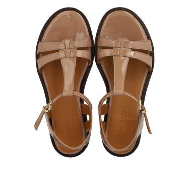 Classic strappy sandal