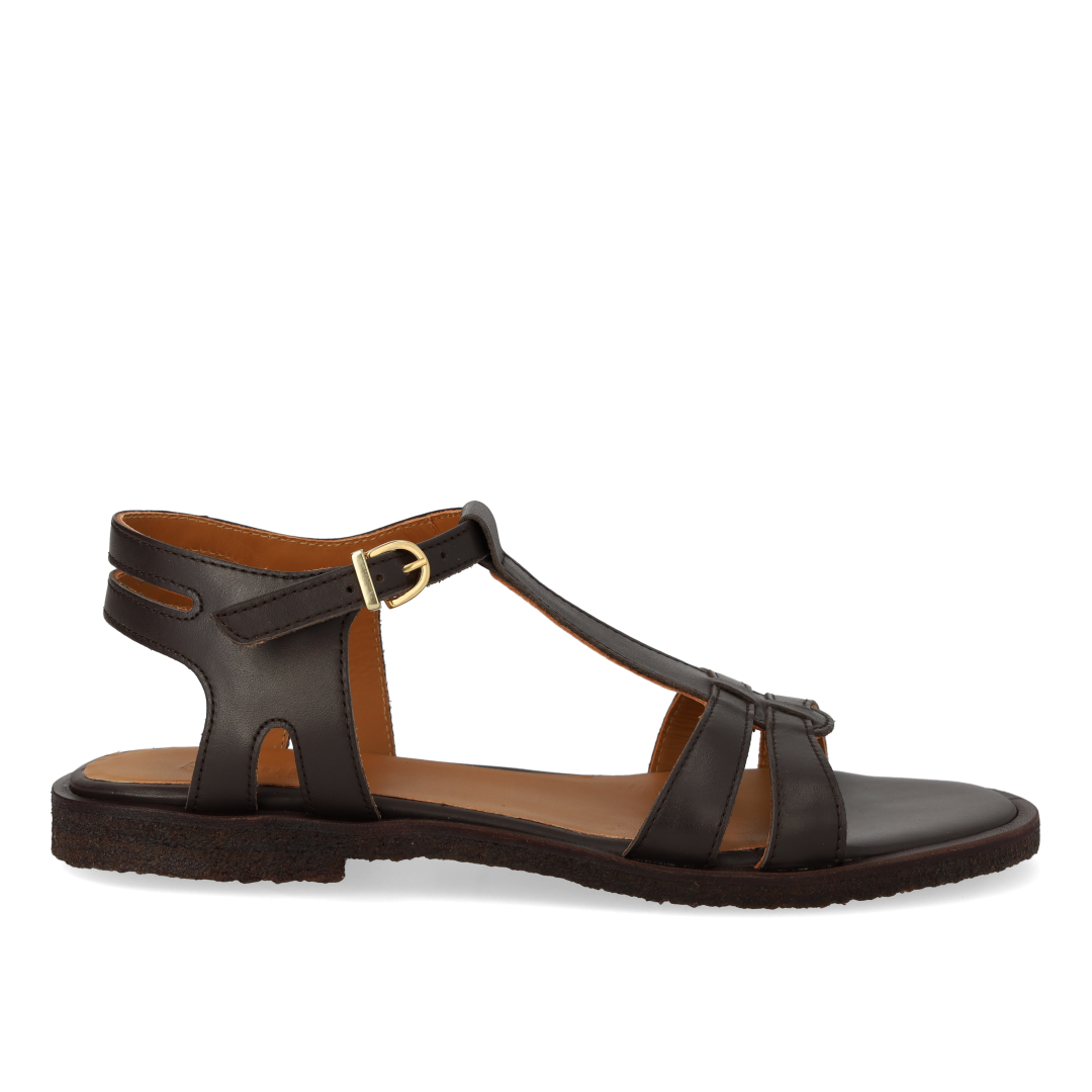Classic strap sandal