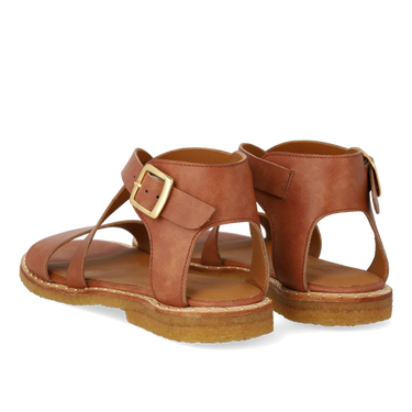 Sandal w. adjustable cross over buckle strap.