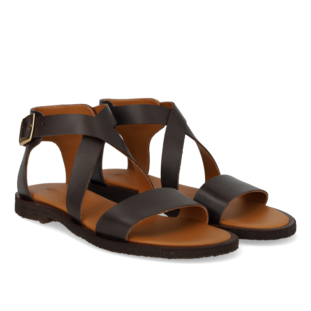 Sandal with buckle