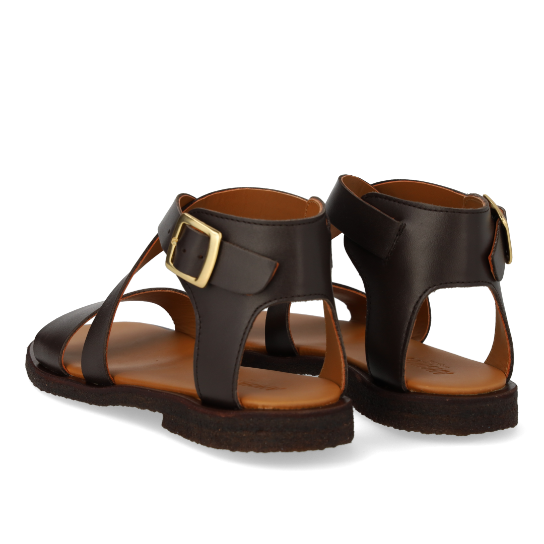 Sandal with buckle
