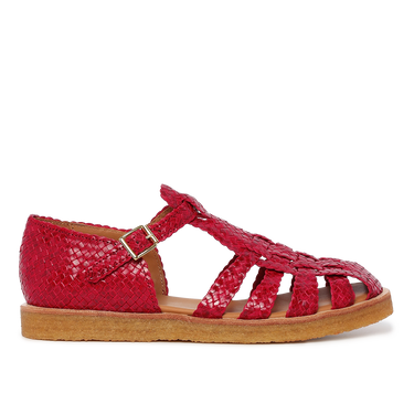 Hand-braided strap sandal with buckle