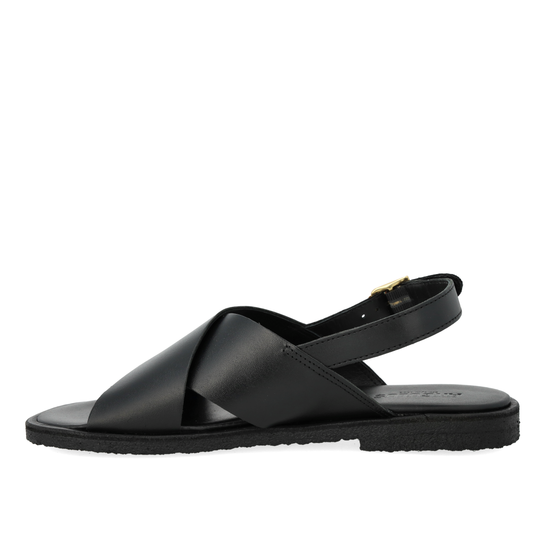 Classic crisscross sandal