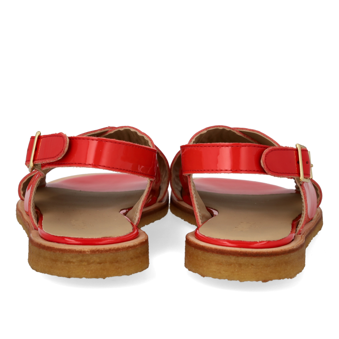Classic criss-cross sandal